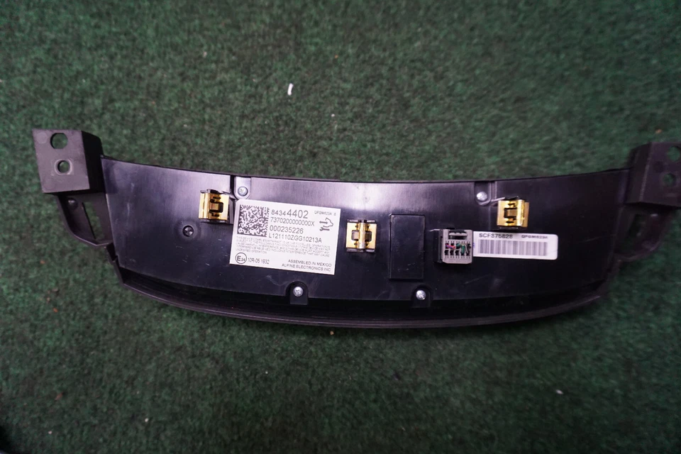 Chevrolet Traverse LT 2018 2019 2020 2021 2022 control de aire acondicionado OEM 84344402 Foto 4 de 4