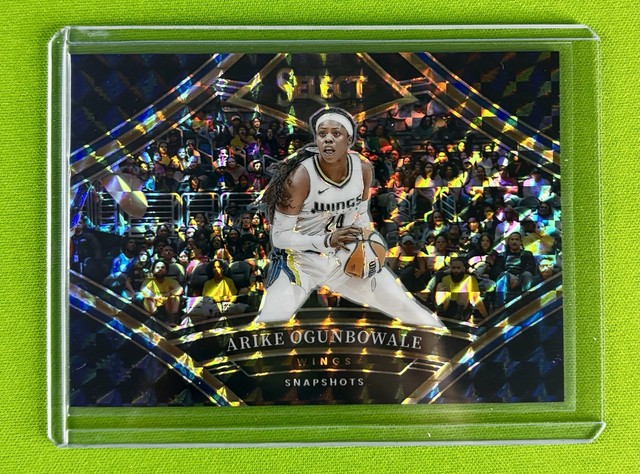 Arike Ogunbowale 2024-25 Select WNBA Snapshots Black Finite 1/1 Wings