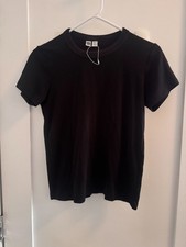 Uniqlo Women's Size Small Black Fitted Short Sleeve T-Shirt 100 Cotton
