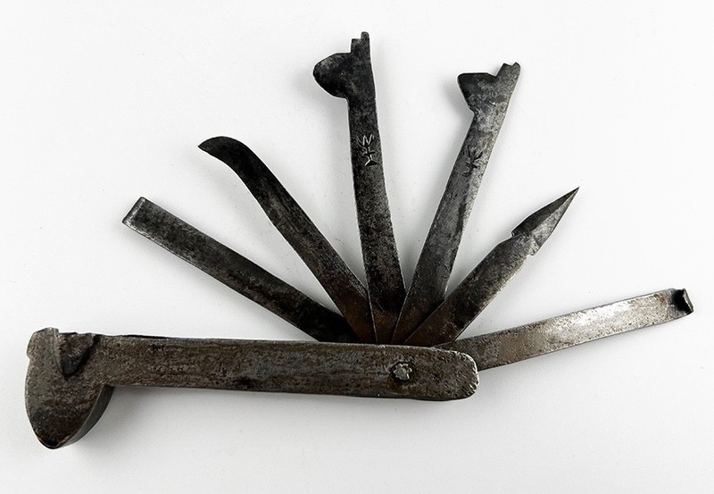 Medical / Veterinary Bloodletting Fleam, possible 19th C African Mark