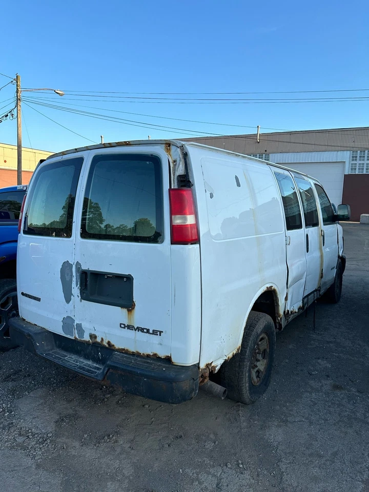 Used Rack and Pinion Assembly fits: 2006 Chevrolet Express 2500 van Power Steeri Foto 3 de 4