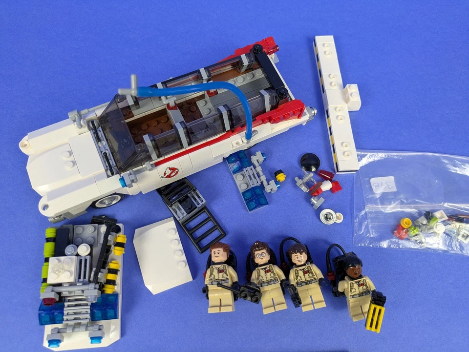 Lego LEGO Ideas (CUUSOO): Ghostbusters Ecto-1 Set 21108 - Juego completo Foto 3 de 4