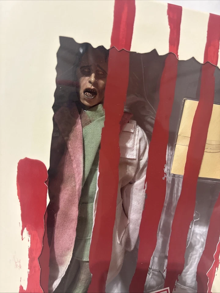 FIGURA SIDESHOW THE DEAD: SUBJECT 57 THE DOCTOR 12"... ¡TOTALMENTE NUEVA EN CAJA! Foto 2 de 3