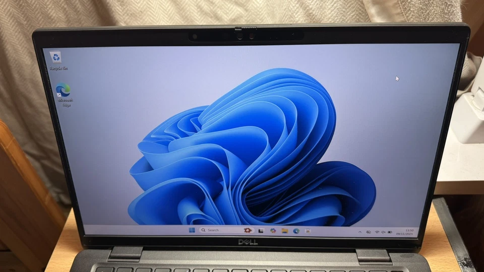 Dell Latitude 7430, 14" Laptop, Core i5-1245U, 16GB, 256GB, Win 11 Pro - Image 3 of 4