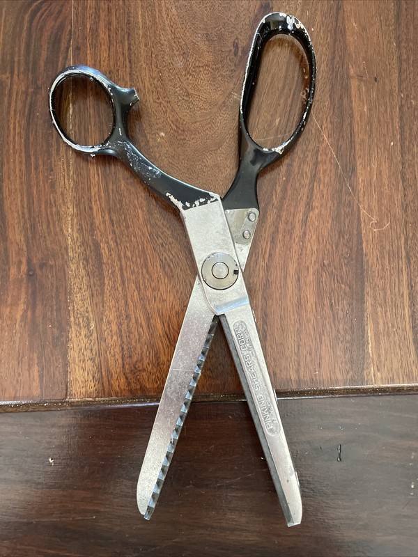 Vtg PINKING SHEARS CORP NYC NEW YORK SCISSORS (MODEL - A) Made In The USA