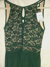 NW Nightway Women's Size 4 Green Lace Evening  Gown