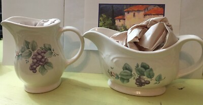 Pfaltzgraff Grapevine Creamer & Gravy Boat 2pc Set