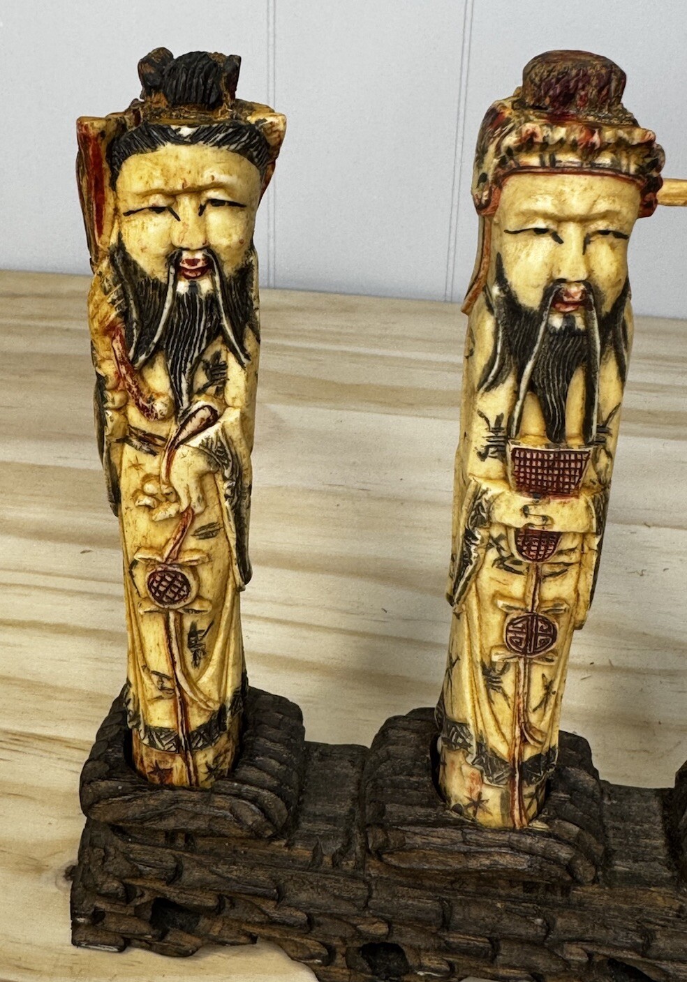 Picture 3 of 24