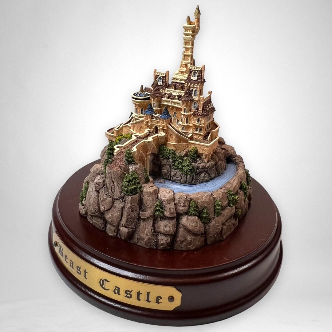 Beast Castle ミニチュア 正規品 ディズニー レア 陶器 Beast Castle ミニチュア正規品ディズニーレア陶器