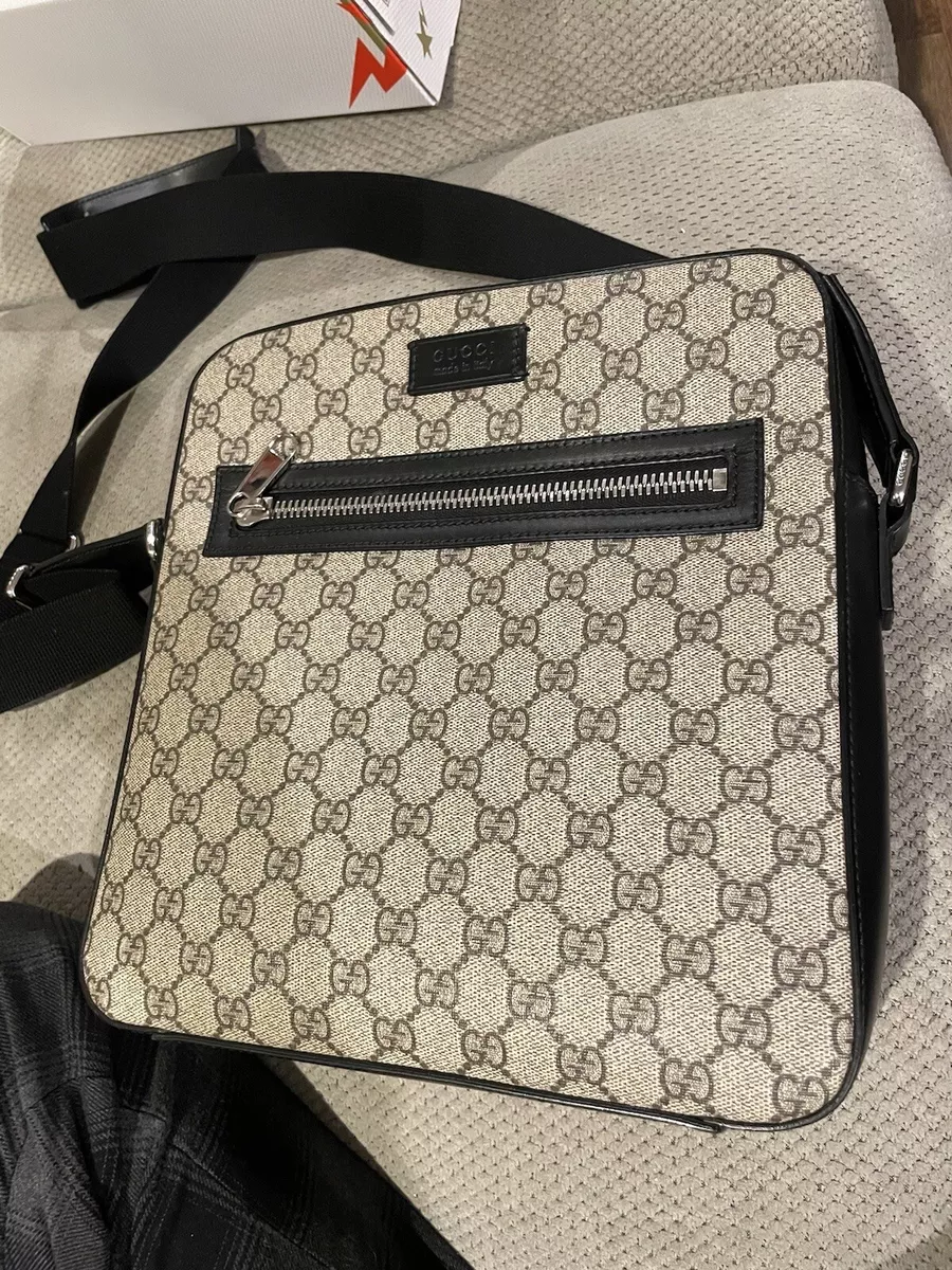 gucci gg supreme messenger bag