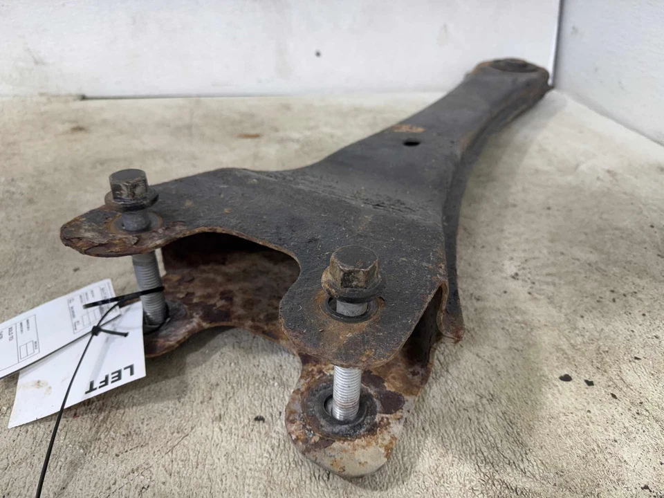 Ford F-350 2008 4x4 brazo de control radio inferior delantero izquierdo fabricante de equipos originales Foto 4 de 4