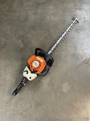STIHL HS81R Pro Model Articulating Hedge Clipper Trimmer 24” Blade