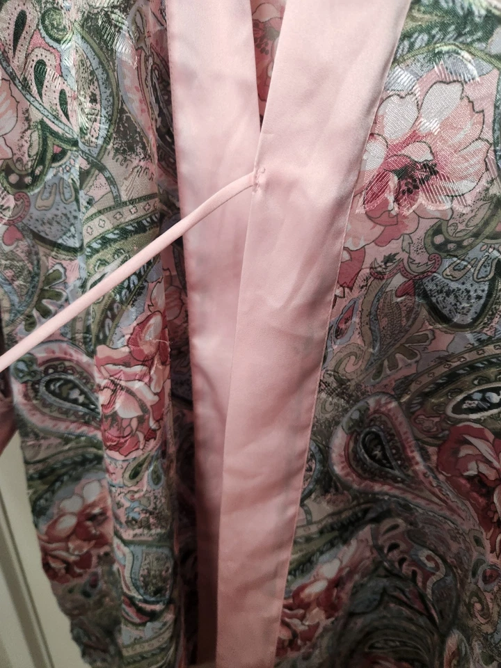 Bata de cachemira transparente rosa Victoria’s Secret etiqueta dorada vintage sin cinturón bolsillo OSFA Foto 3 de 4