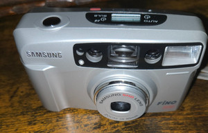 Samsung Fino 800 35mm Film Point And Shoot Camera Silver