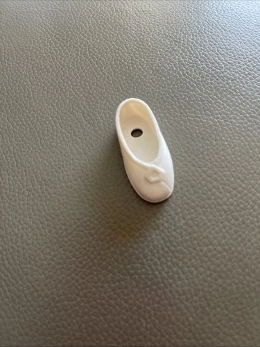 Vintage Kenner Star Wars PRINCESS LEIA 12”Doll ~ Original WHITE Single SHOE