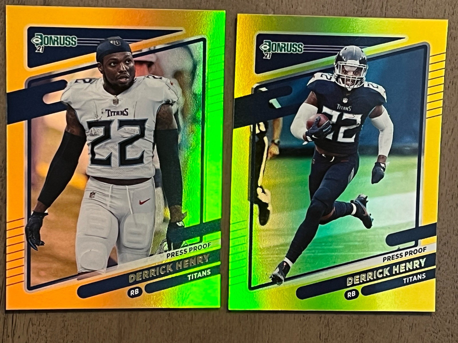 2021 Donruss Premium GOLD Holo #14 Derrick Henry Base+Variation 2 Cards Lot/Set