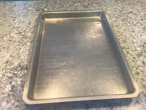 Vintage Wear Ever Aluminum AirBake Insulated Bakeware Pan 15.5”x10.5”x 1.12” - Picture 2 of 5