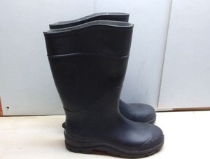 slip resistant rubber boots