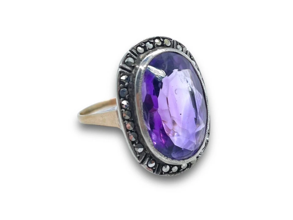 Antique Art Deco 9ct Gold & Silver Amethyst and Marcasite Cocktail Ring Size - O - Image 3 of 4