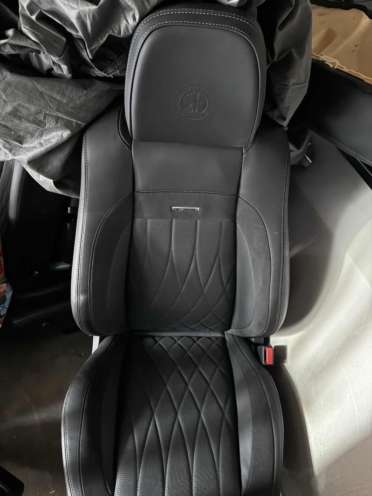 2024 C167 MERCEDES BENZ GLE63 AMG FRONT AND REAR SEAT CUSHION BLACK COMPLETE