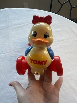Vintage Tomy Quack along Ducks Mommy & Baby Ducks Pull Along String No String