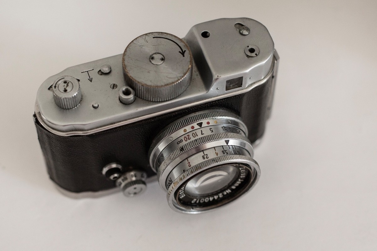 Robot II Camera w / Carl Zeiss Jena Biotar F2 40mm (4 cm 1:2) Lens