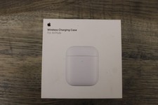 Apple MR8U2AM/A Wireless Charging Case for AirPods