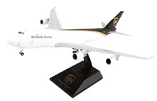 Skymarks SKR1113 UPS Boeing 747-8F Doors Open N570UP Desk Model 1/200 Airplane
