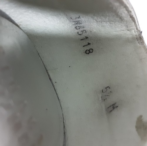 Stuart Weitzman Queenslo Silver d'Orsay Kitten Heel Sandals Size 5.5 Formal Glam - Picture 9 of 10