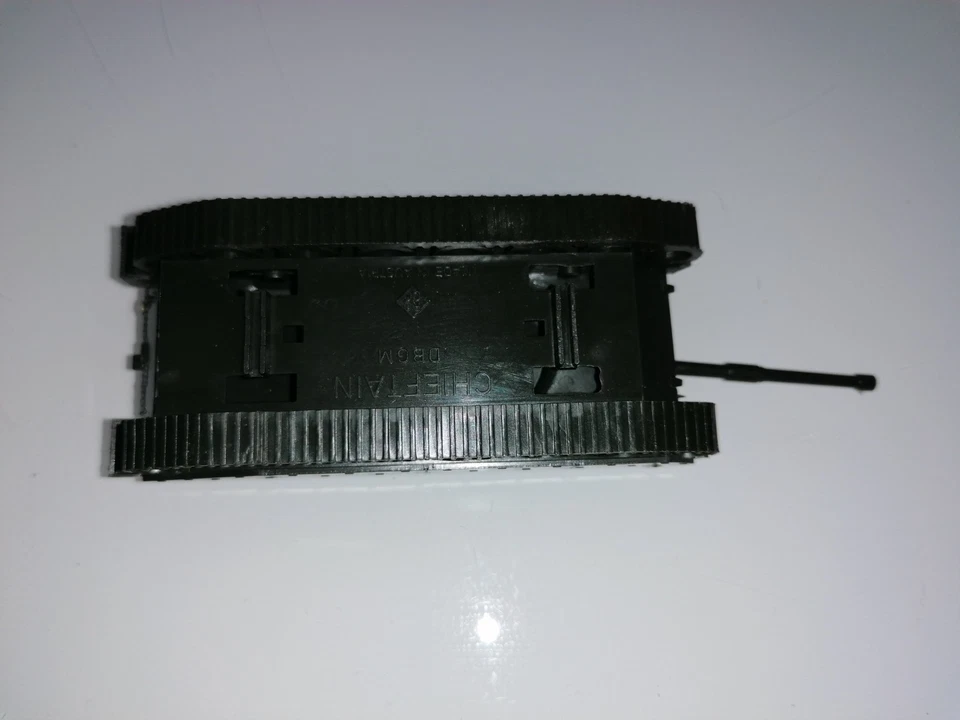 Modellino Roco carro armato Chieftain DBGM plastica - Immagine 2 di 4