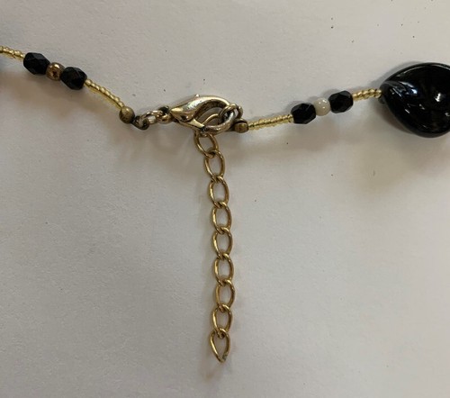 Collar de cuentas de vidrio veneciano negro y dorado 32" de largo - Imagen 5 de 9