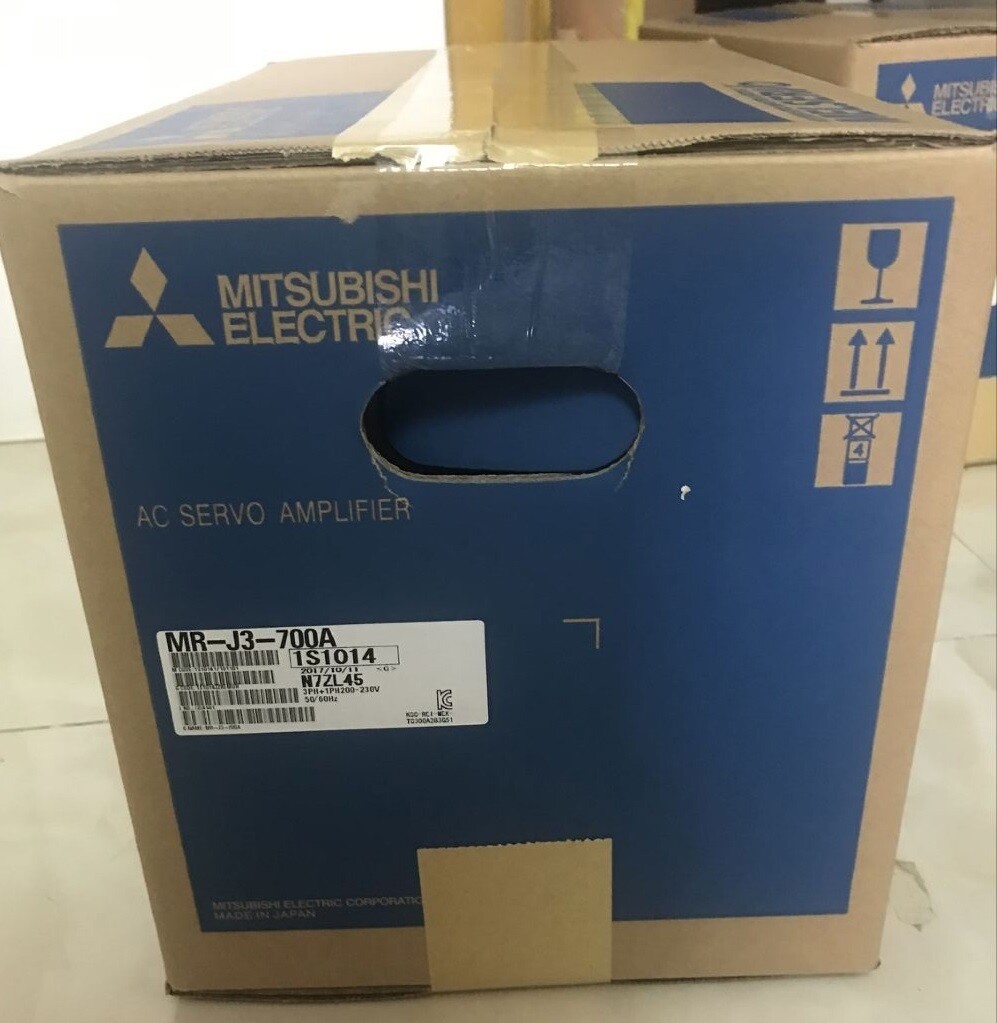 1PC Mitsubishi MR-J3-700A MRJ3700A SERVO DRIVER New Expedited