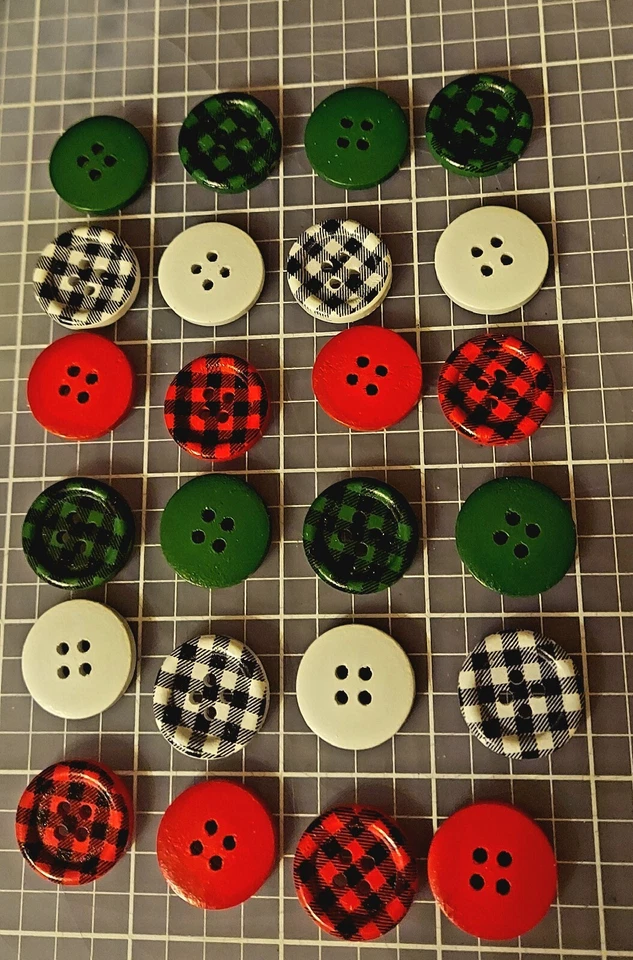 24 BUTTON SET: BUFFALO DESIGN PLAID~ BRAND NEW~8 OF EA 3 COLORS AS SHOWN IN PIC - Image 4 of 4