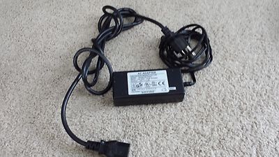 Cincon AC Adapter Model TR20B150 01E03 with output 15V 1.4A