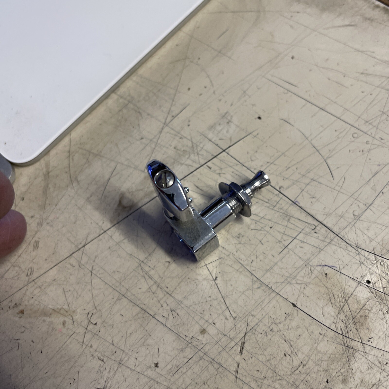 1) Fender USA Guitar 1990s Tuning Peg Machine Tuner Replacement by Schaller