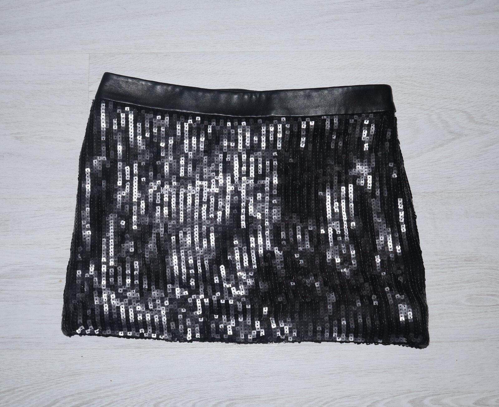 Gonna donna SAINT LAURENT nera bordo pelle poliestere seta taglia FR38 UK10 UK6