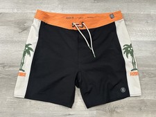 K136 NWOT Roark The Passage Series Board Shorts Mens 34 Surf Swim Beach