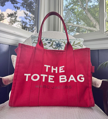 Marc Jacobs Red Logo Tote Bag Zip Top with Double Handles for Women