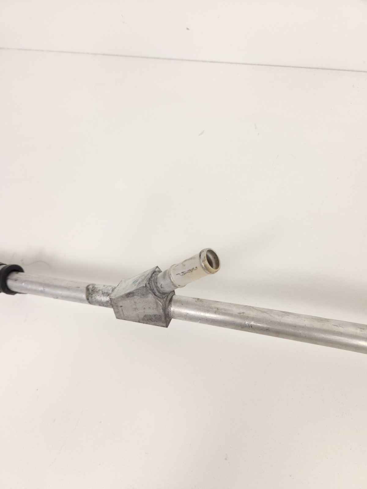 2015-2016 MCLAREN 650S SPIDER 3.8T TRANSMISSION WATER COOLANT HOSE PIPE LINE OEM