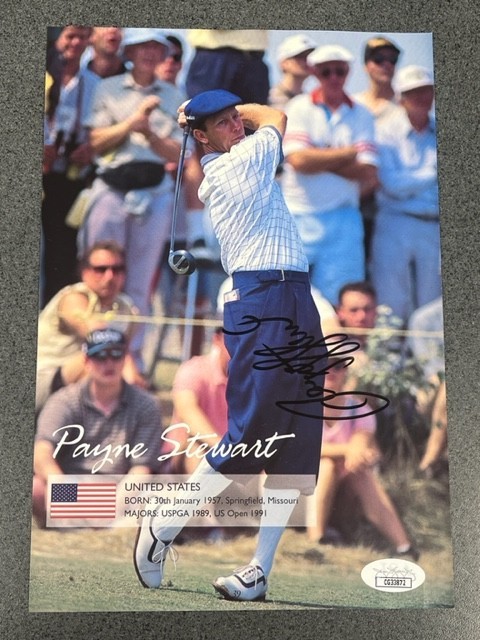 Payne Stewart Autographed Signed 6.5 x 9.25 Magazine Page - JSA Authenticated - GOLF 