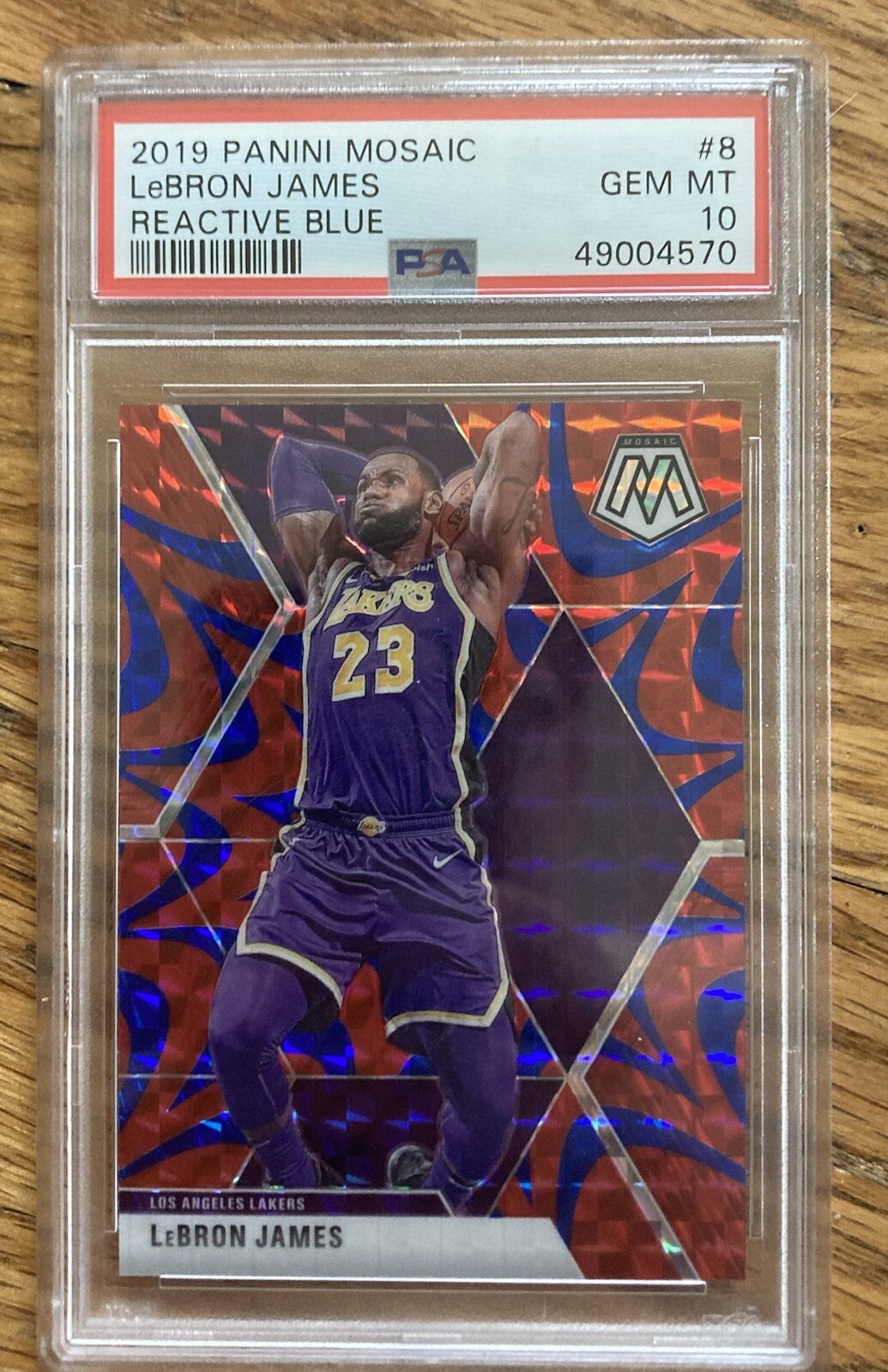 2019 Panini Mosaic LeBron James #8 Reactive Blue Parallel PSA 10 GEM MT