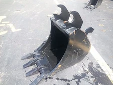 New 18" Excavator Bucket for a John Deere 50G with a ZTS Coupler