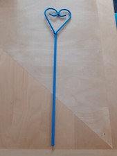 4x Przydatne pręty podtrzymujące rośliny 18" / 45cm wysokości x 6mm cecha serca w kolorze niebieskim. NOWY.