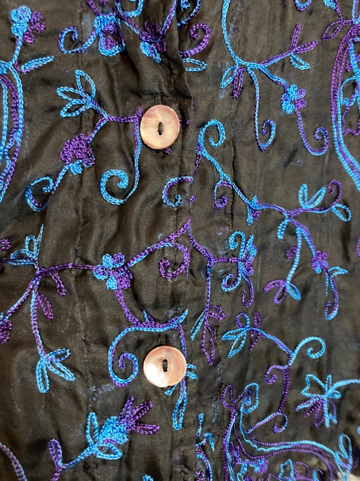 Maggie Barnes Silk Top Womens 4X All Over Embroidery Button Up Burnout Sheer - Image 3 of 4