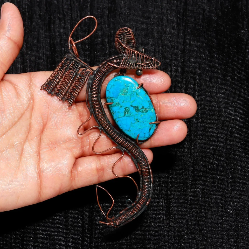 Colgante estilo elegante de cobre envuelto en alambre hecho a mano con piedras preciosas turquesa Arizona Foto 2 de 4