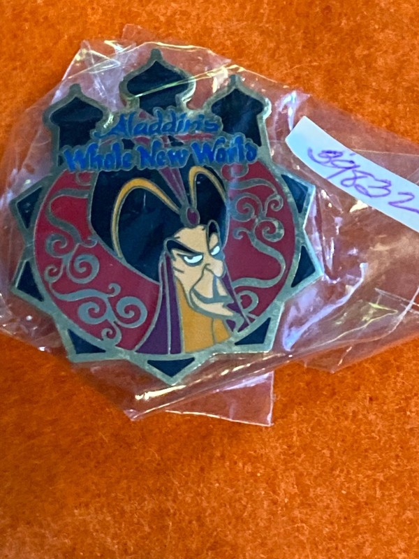 39832    Japan - Jafar - A Whole New World - Game Prize - Aladdin 2005 - TDS