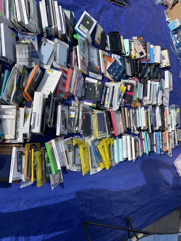 Venta al por mayor lote a granel de fundas mixtas para teléfono - varios estilos todas nuevas o nuevas caja abierta Foto 4 de 4