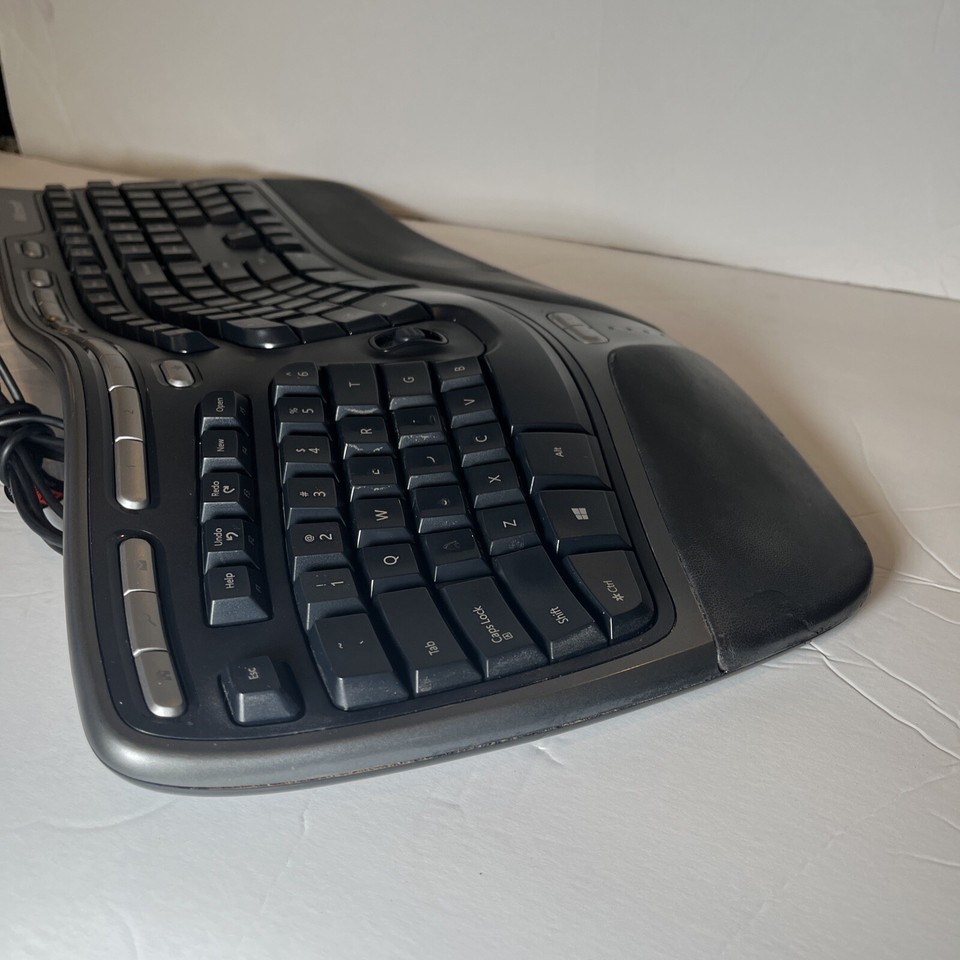 Microsoft Natural Ergonomic Keyboard 4000 V1.0 KU0462 Black Wired USB