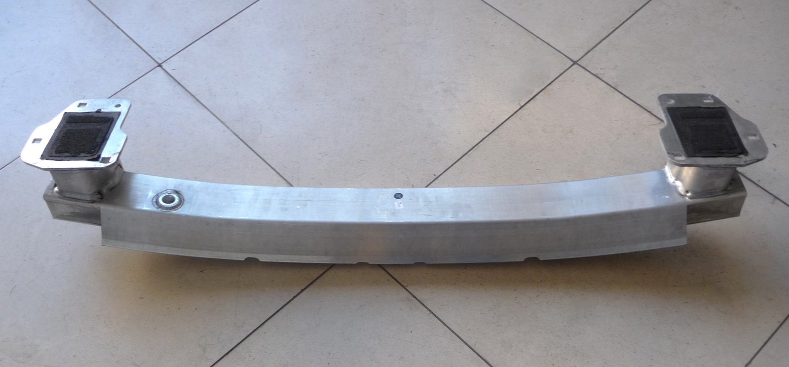 2020 -2022 Bentley Flying Spur Rear Bumper Beam Reinforcement 3SE807309B OEM