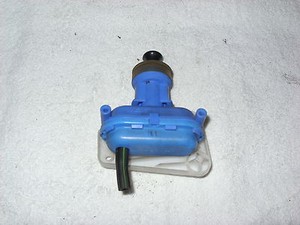 ++ Audi 80 B4 Stellventil ZV für Türe hinten links VDO 893862153 D 893862123  ++